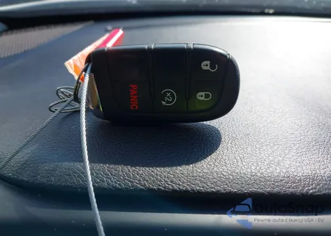 2016 Jeep Renegade Latitude z USA, uszkodzony, nr VIN ZACCJBBT6GPD04998